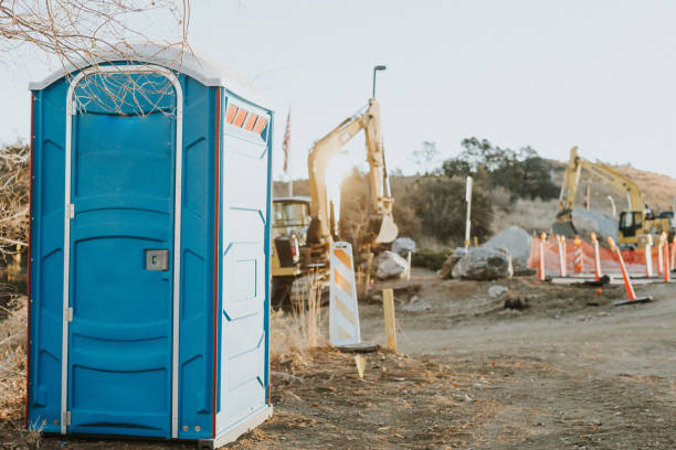 Portable Toilet Options We Offer in Bella Vista, CA